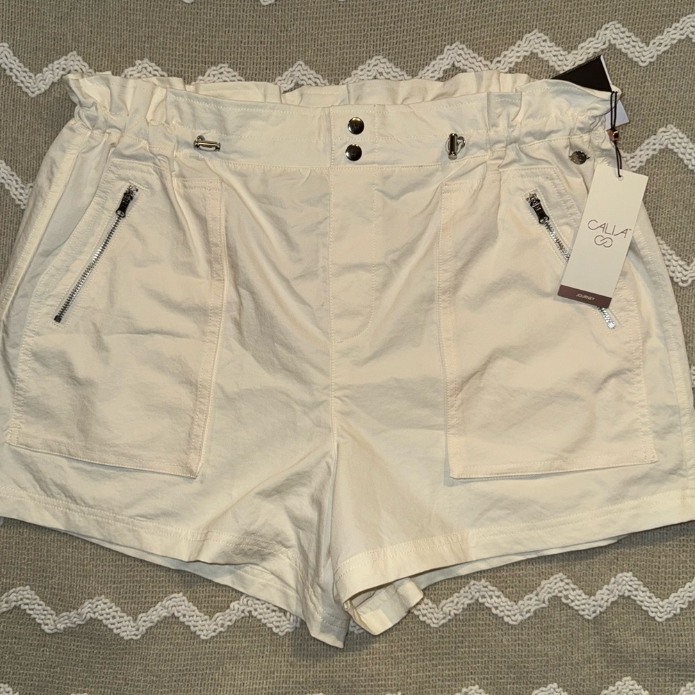 CALIA womens high rise shorts New in cream color